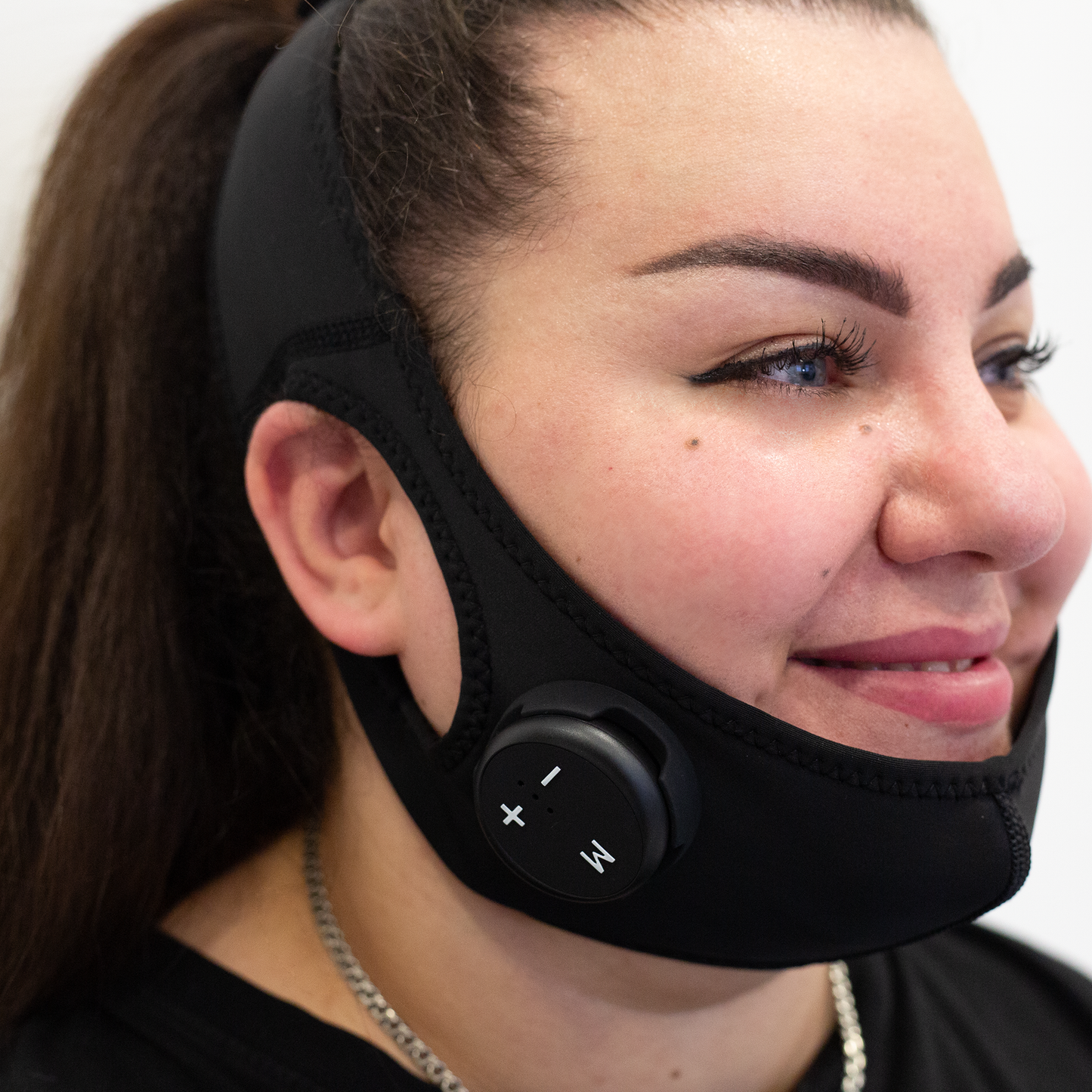 EMS Kinn Massager
